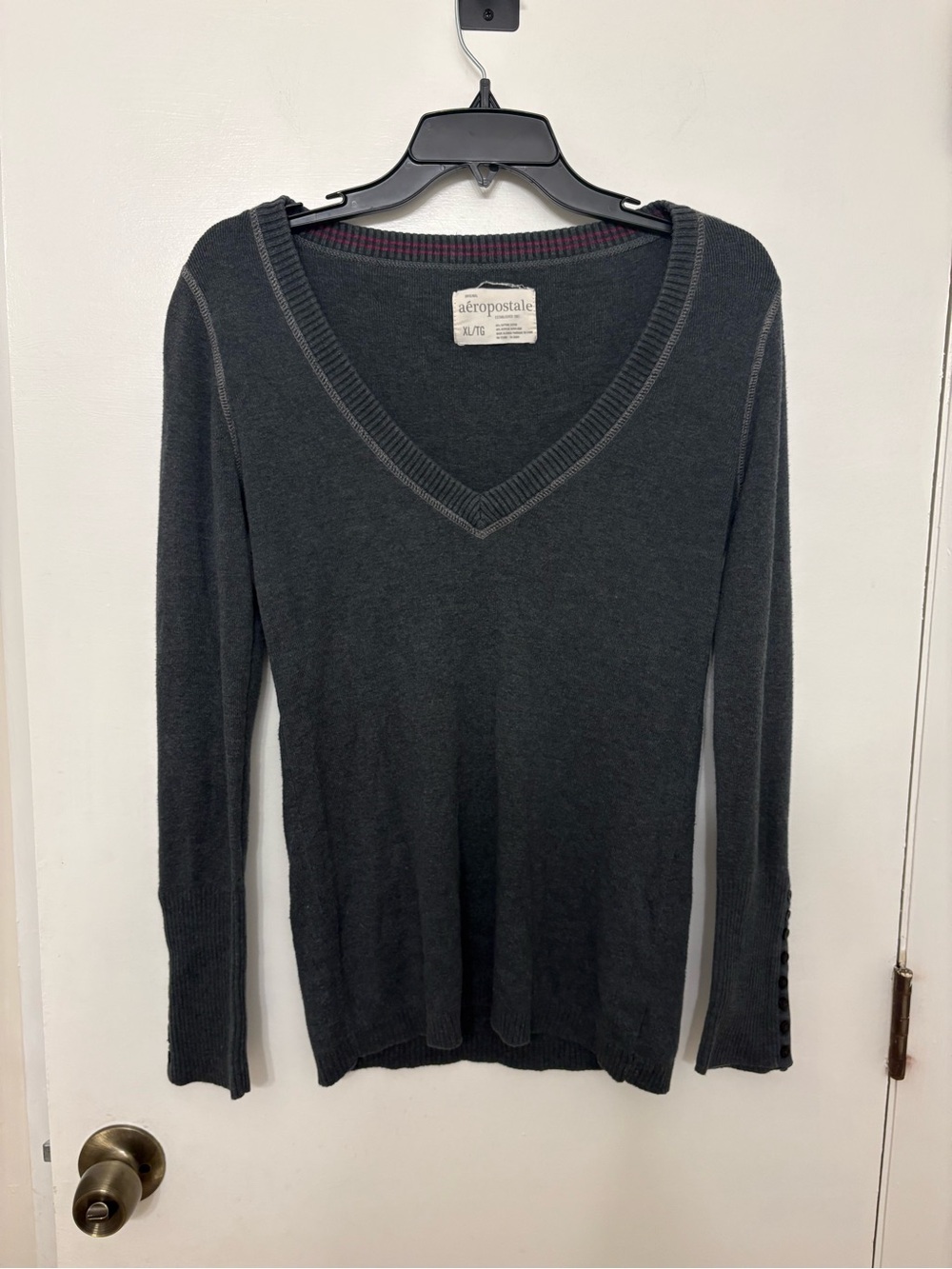 VTG Aeropostale Y2K Gray V-Neck Sweater Button Cuff Cotton Blend Knit XL
